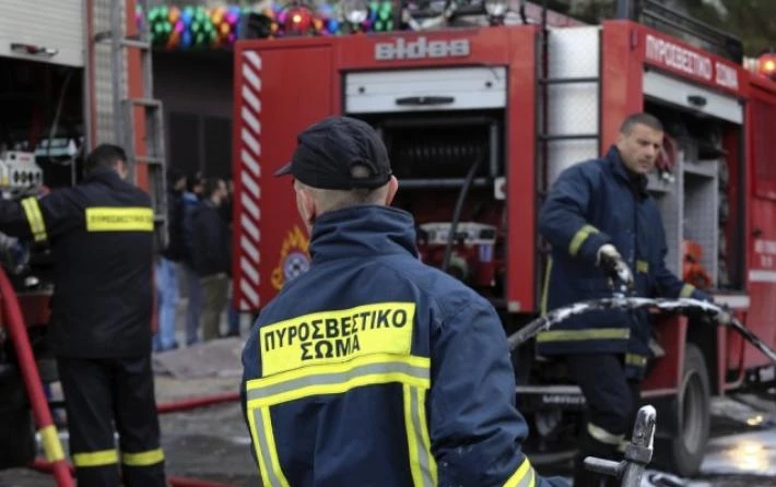 ΕΚΤΑΚΤΟ: Φωτιά σε υπόγειο χώρο ξενοδοχείου στο κέντρο της Αθήνας
